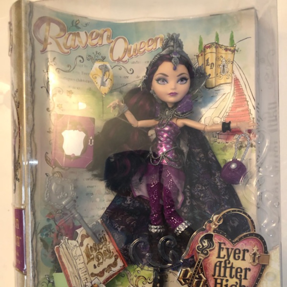 RARE Ever After High Raven Queen Legacy Day